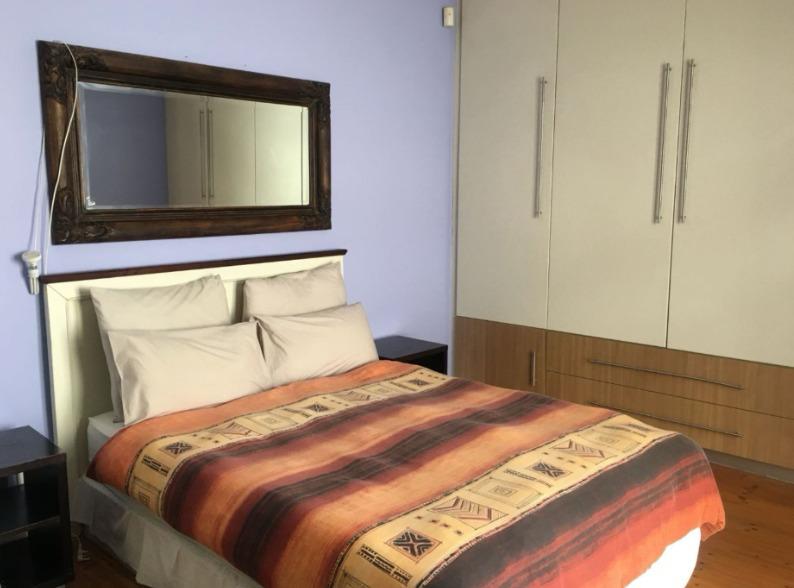 2 Bedroom Property for Sale in Sea Point Western Cape